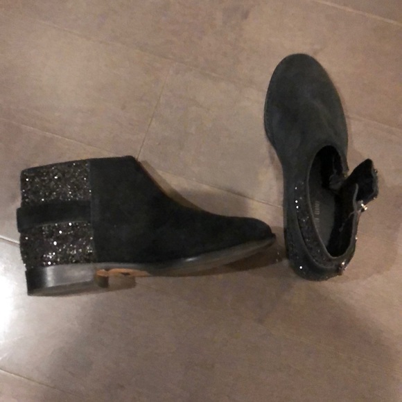 Shoes - Black leather sz 6 bianni bini booties worn 1
